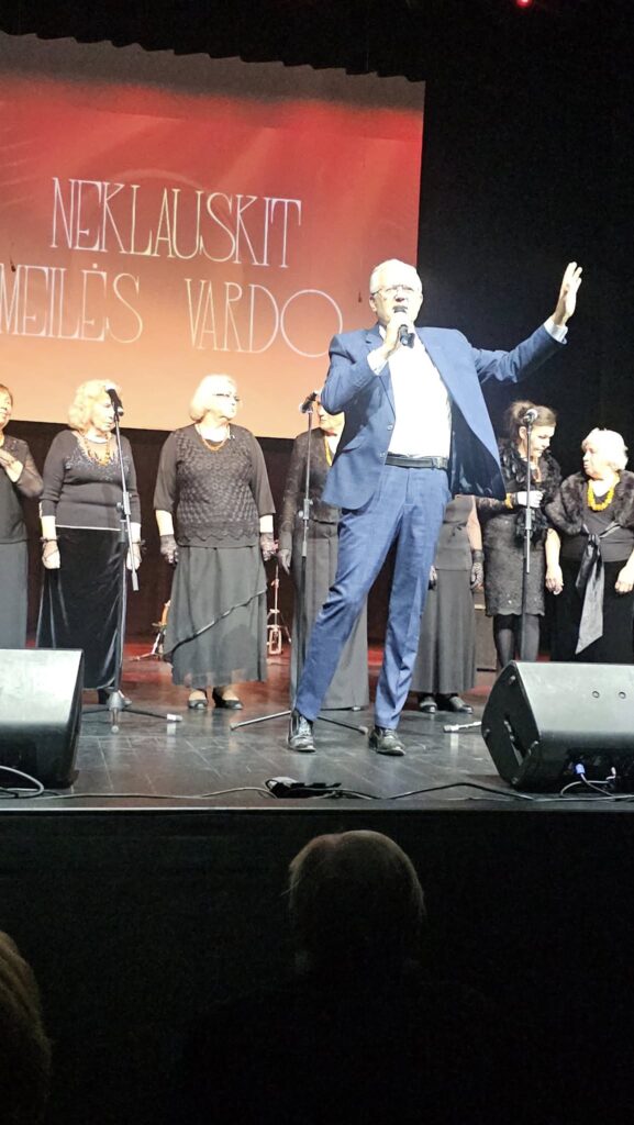 570296571_25192230650396638_5340332417116701897_n