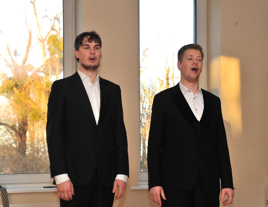 605830980_1274709211355991_5770264639612790369_n