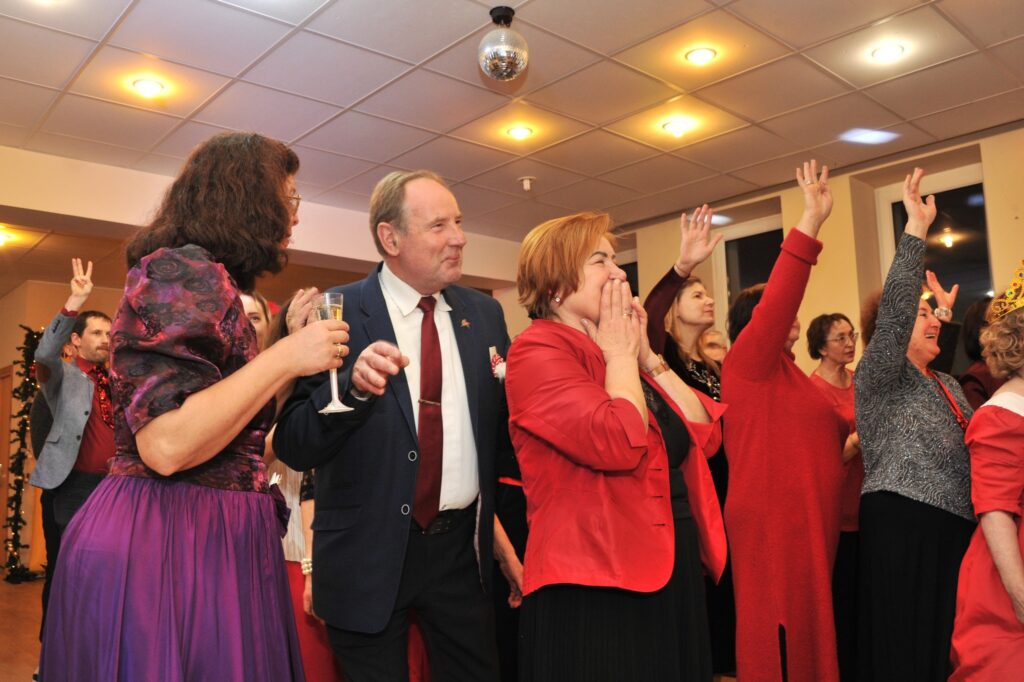 606588420_1274709798022599_7948332189059517621_n